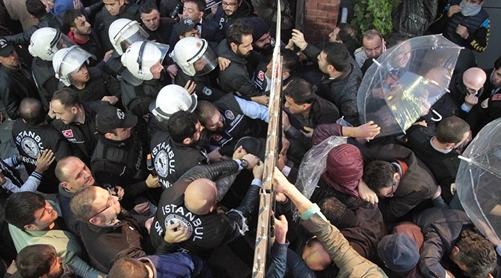 Koza İpek Medya grubu binasına polis baskını